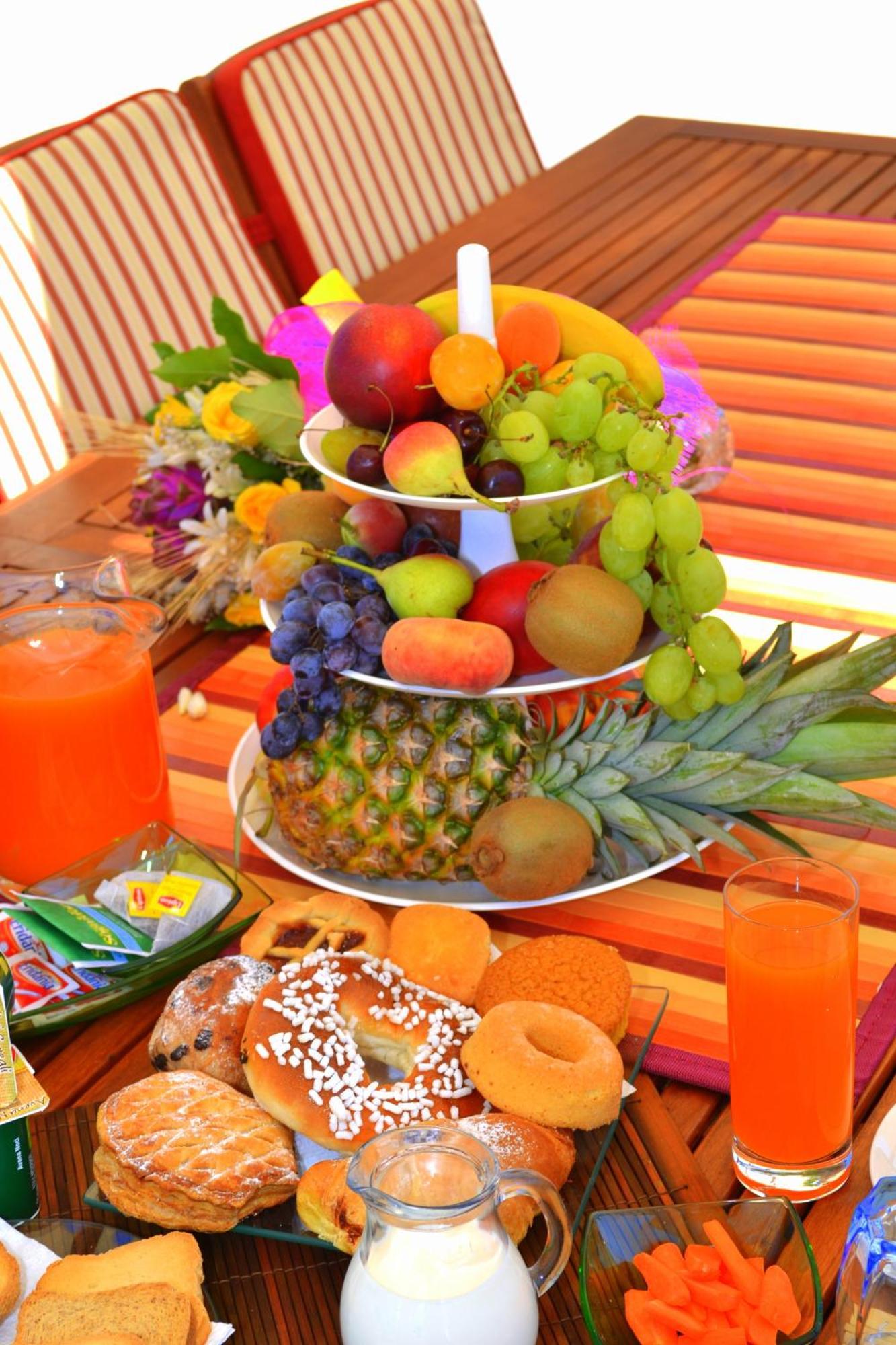 Scirocco Bed & Breakfast เชฟาลู ภายนอก รูปภาพ