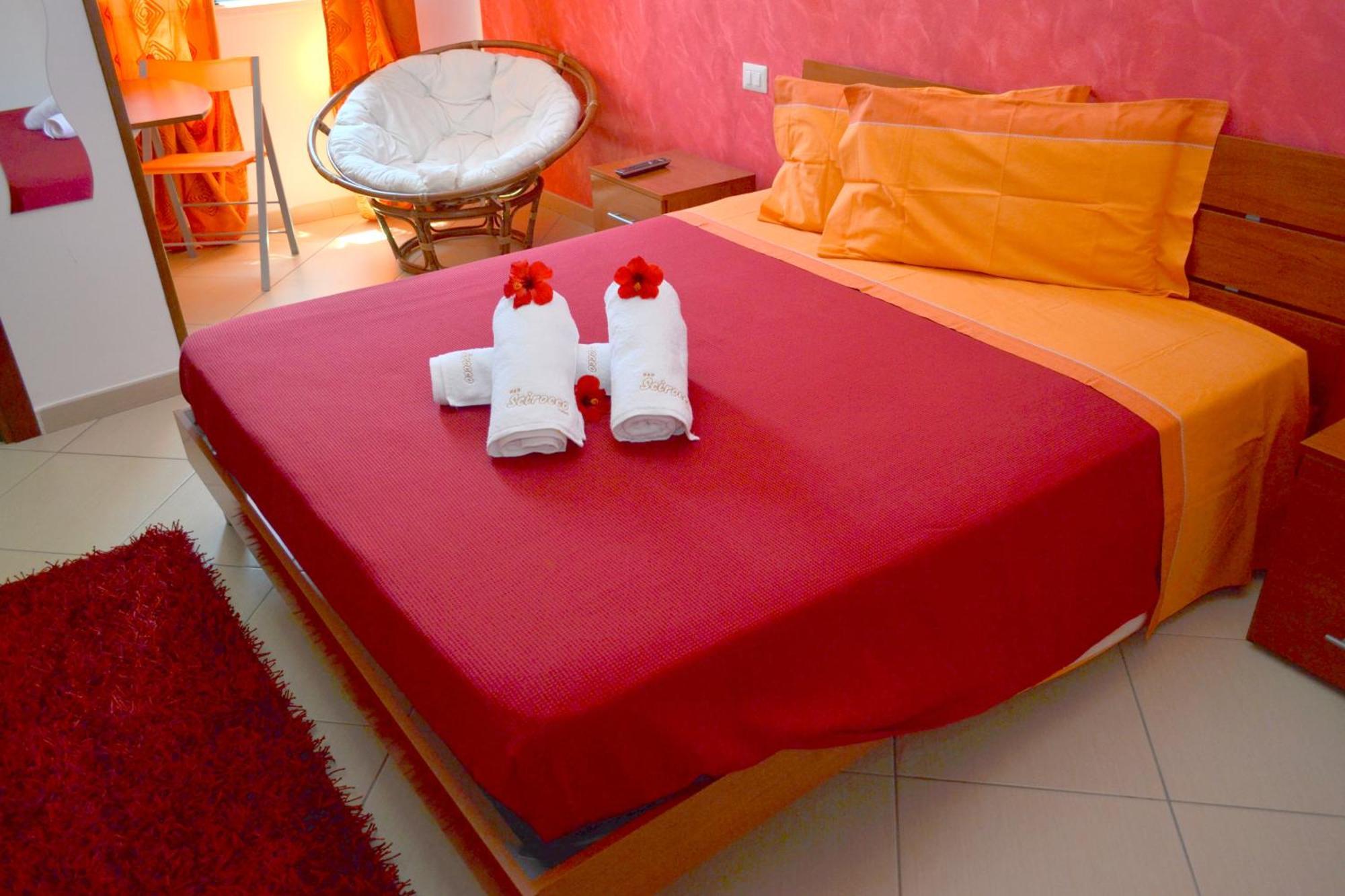 Scirocco Bed & Breakfast เชฟาลู ห้อง รูปภาพ